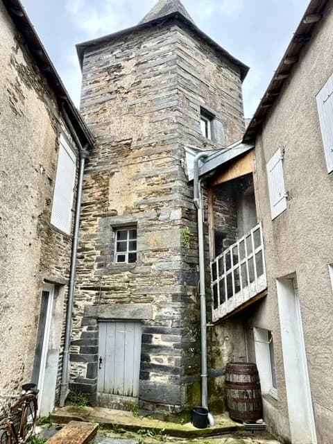 Ensemble immobilier - Photo 1