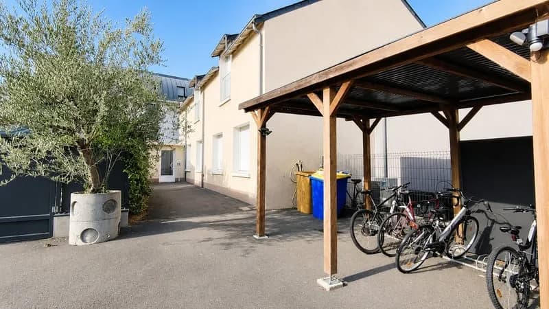 ANGERS MADELEINE - IMMEUBLE DE RAPPORT - Photo 1