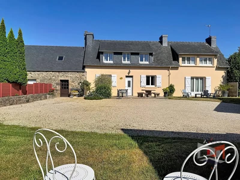 PLEUMEUR-BODOU : Ensemble immobilier avec un fort potentiel - Photo 1