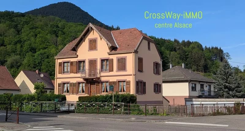 Pour investisseur : immeuble 2 appartements en location + 6 garages - Photo 1