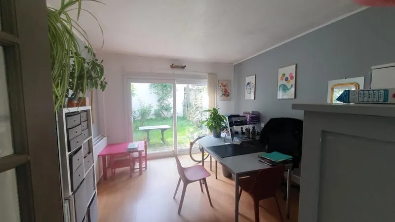 Immeuble 160 m² - Photo 1