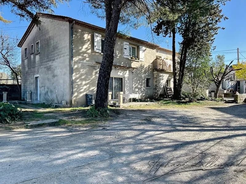 Immeuble 188 m² - Photo 1