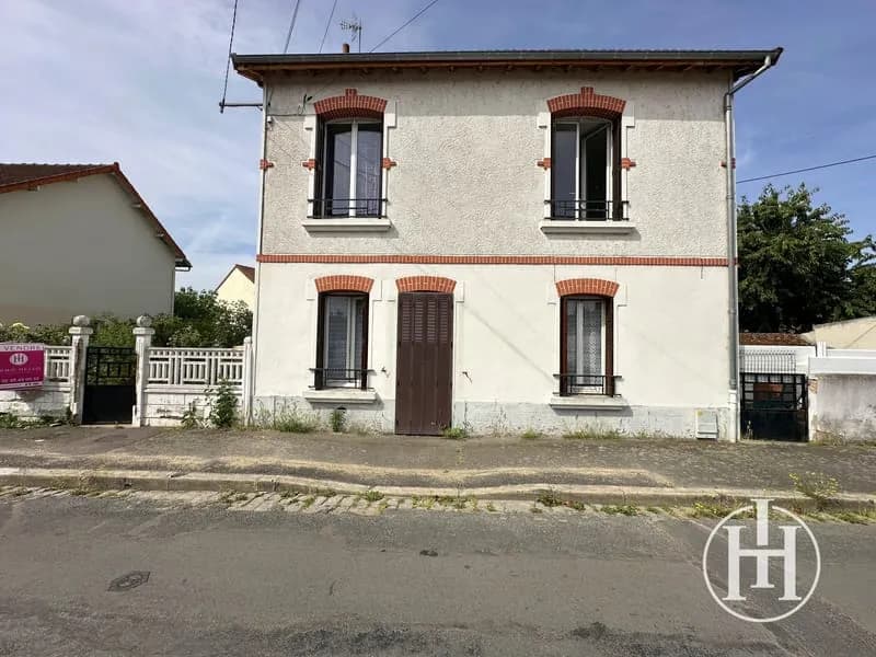 EXCLUSIVITÉ : Immeuble de rapport vendu loué 2 appartements rénovés Garages et jardins - Photo 1