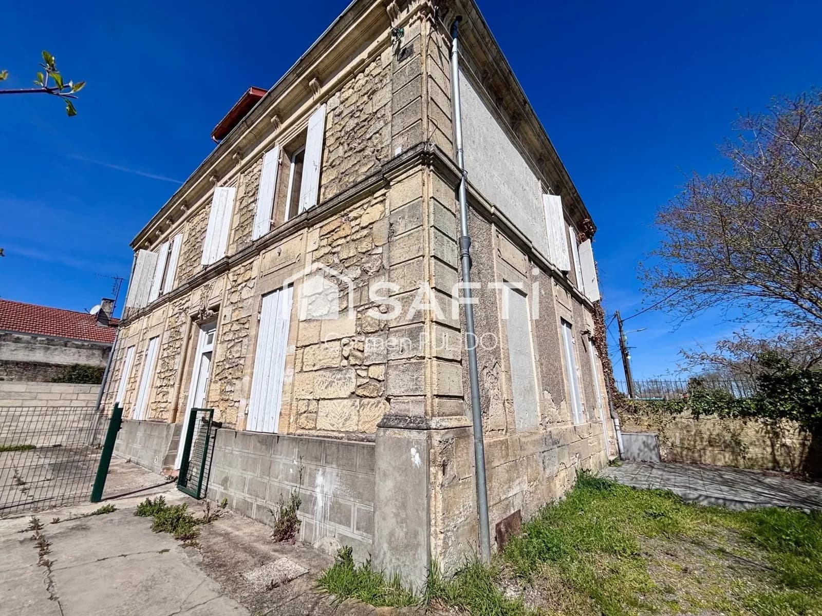 Immeuble 190 m² - Photo 1