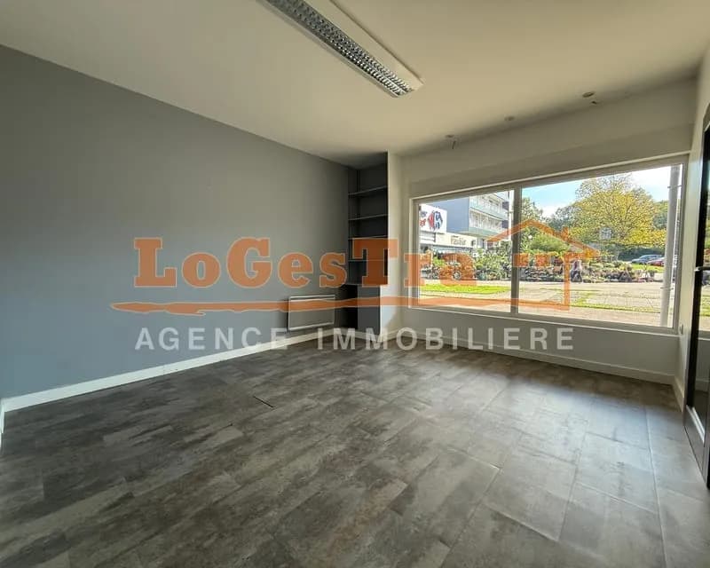 Local Commercial 158m2 VITTEL - Photo 1