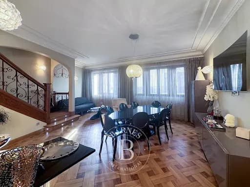 Immeuble 6 pièces 254 m² - Photo 1