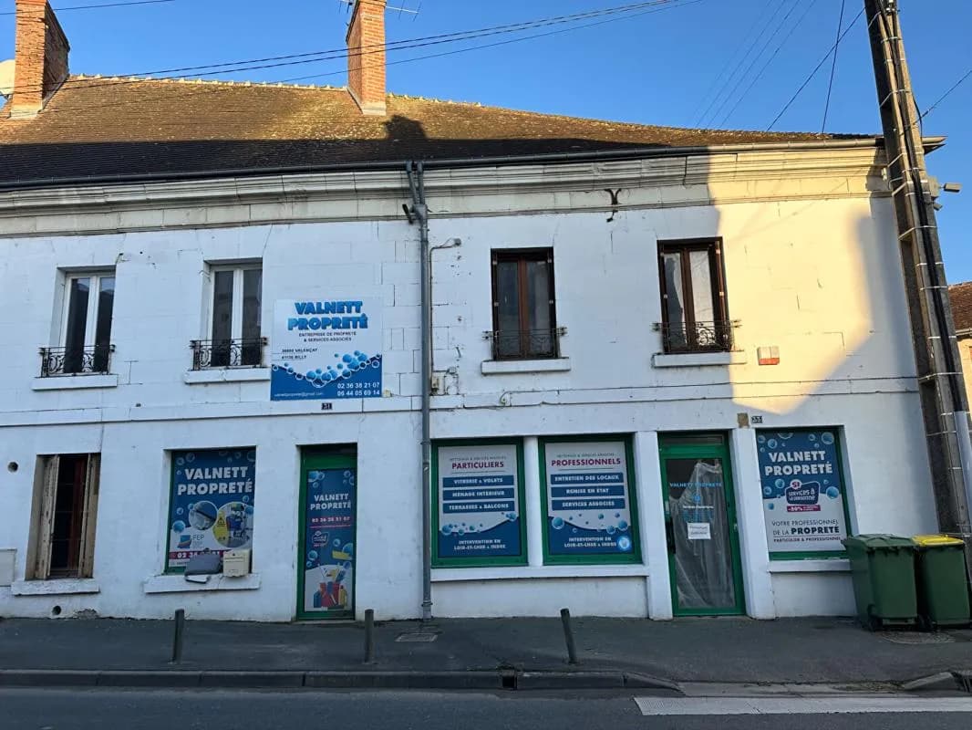 Immeuble atypique à fort potentiel - Usage mixte possible de 180 m² à Valençay (36600) - Photo 1