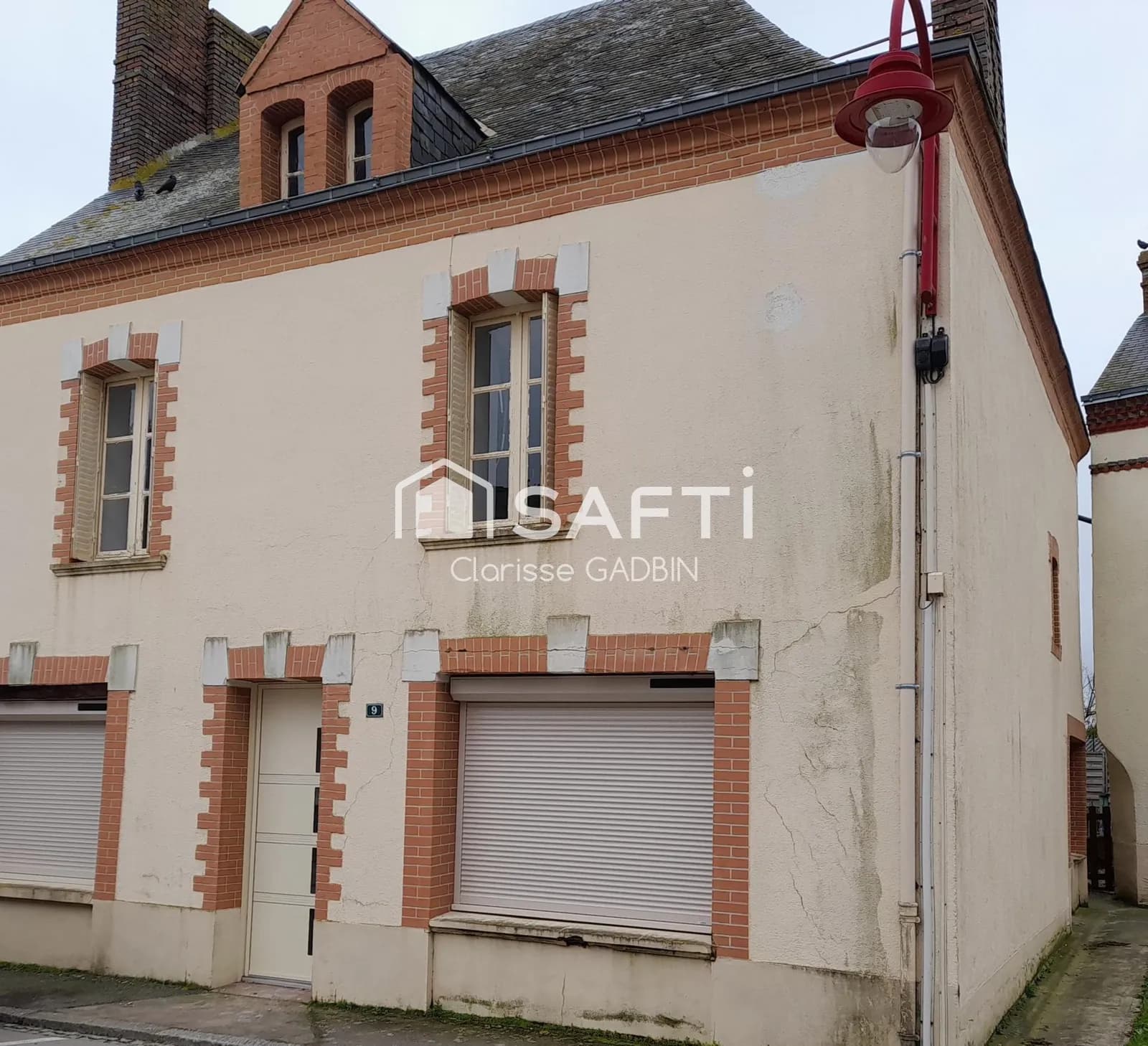 Deux appartements au coeur du village , proche du centre d'entrainement. Idéal pour investisseurs ! - Photo 1