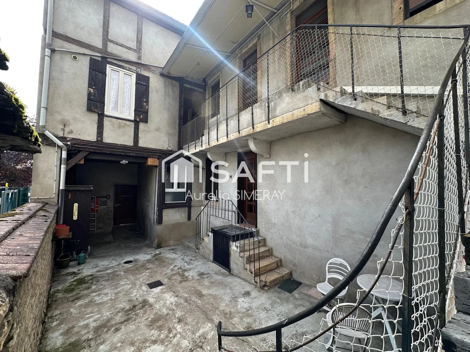 Immeuble 3 logements + garage Atelier - DIJON WILSON - Photo 1