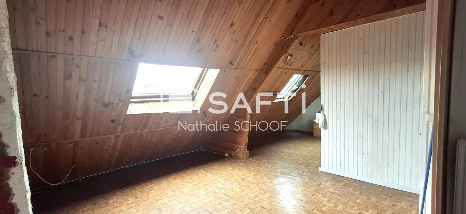 Au centre de Baud, un bien rare mêlant commerce et habitation. - Photo 1