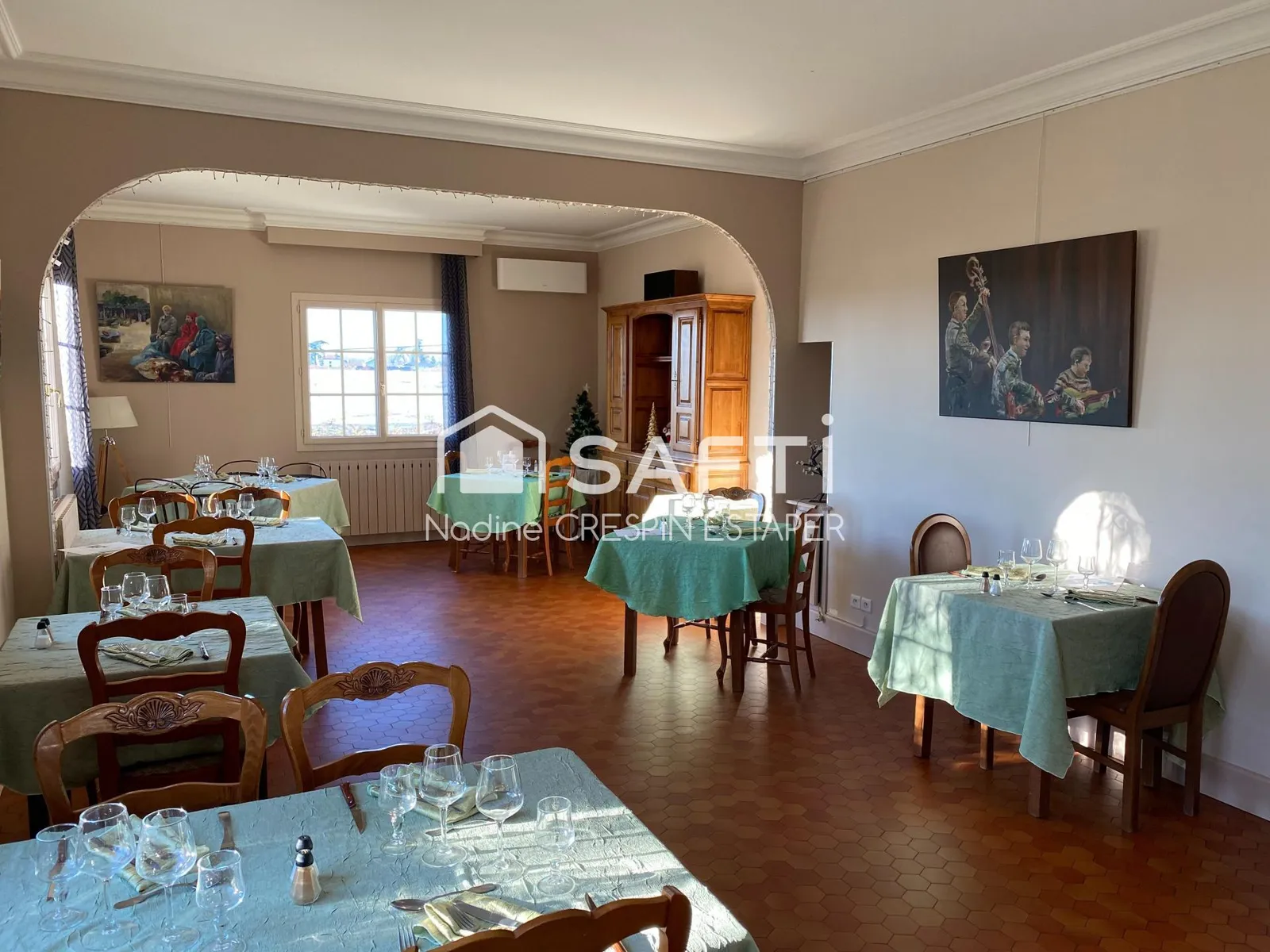 Vente immeuble à usage mixte Restaurant et Habitation avec obligation d'acquérir le fonds séparément - Photo 1