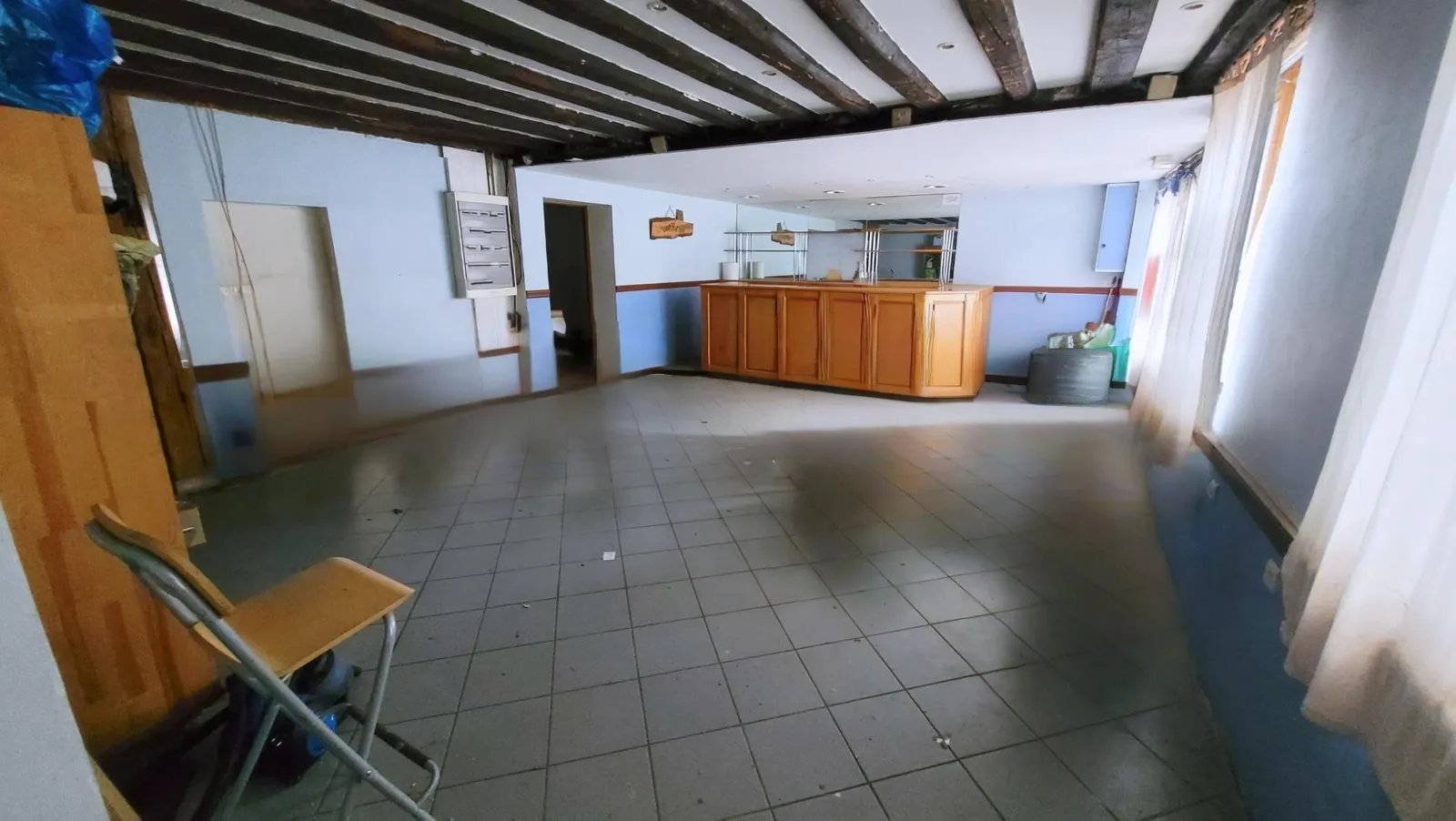 Immeuble 221 m2 situé à Crulai - Photo 1