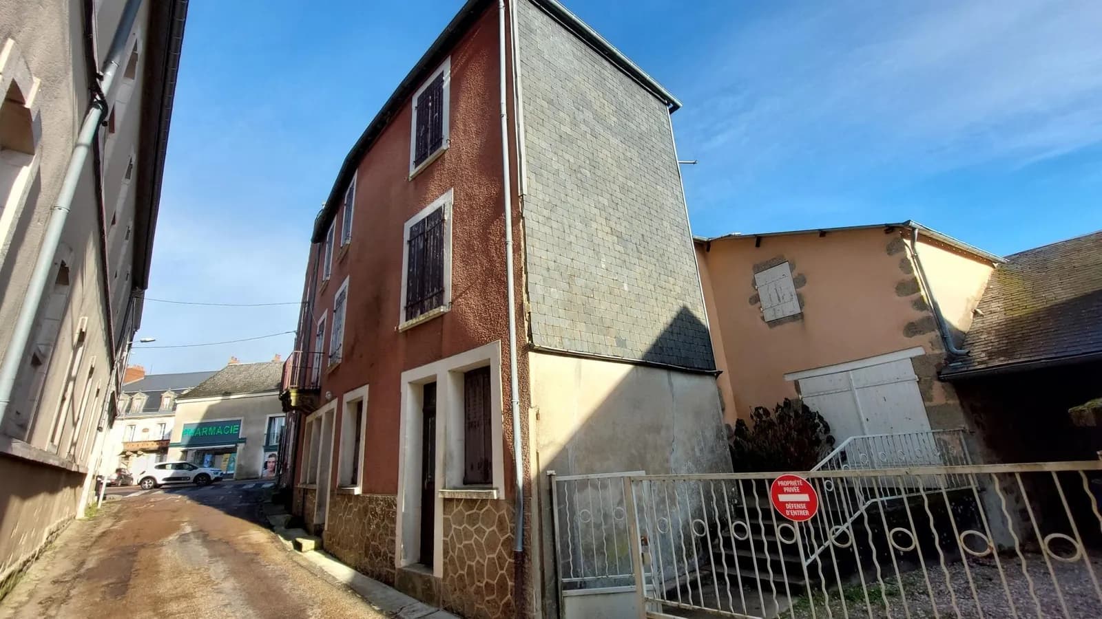 Idéalement situé - Centre ville - Photo 1