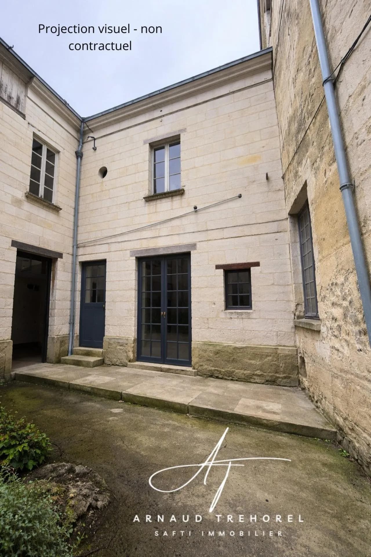 Immeuble coeur de Baugé à restaurer - Photo 1