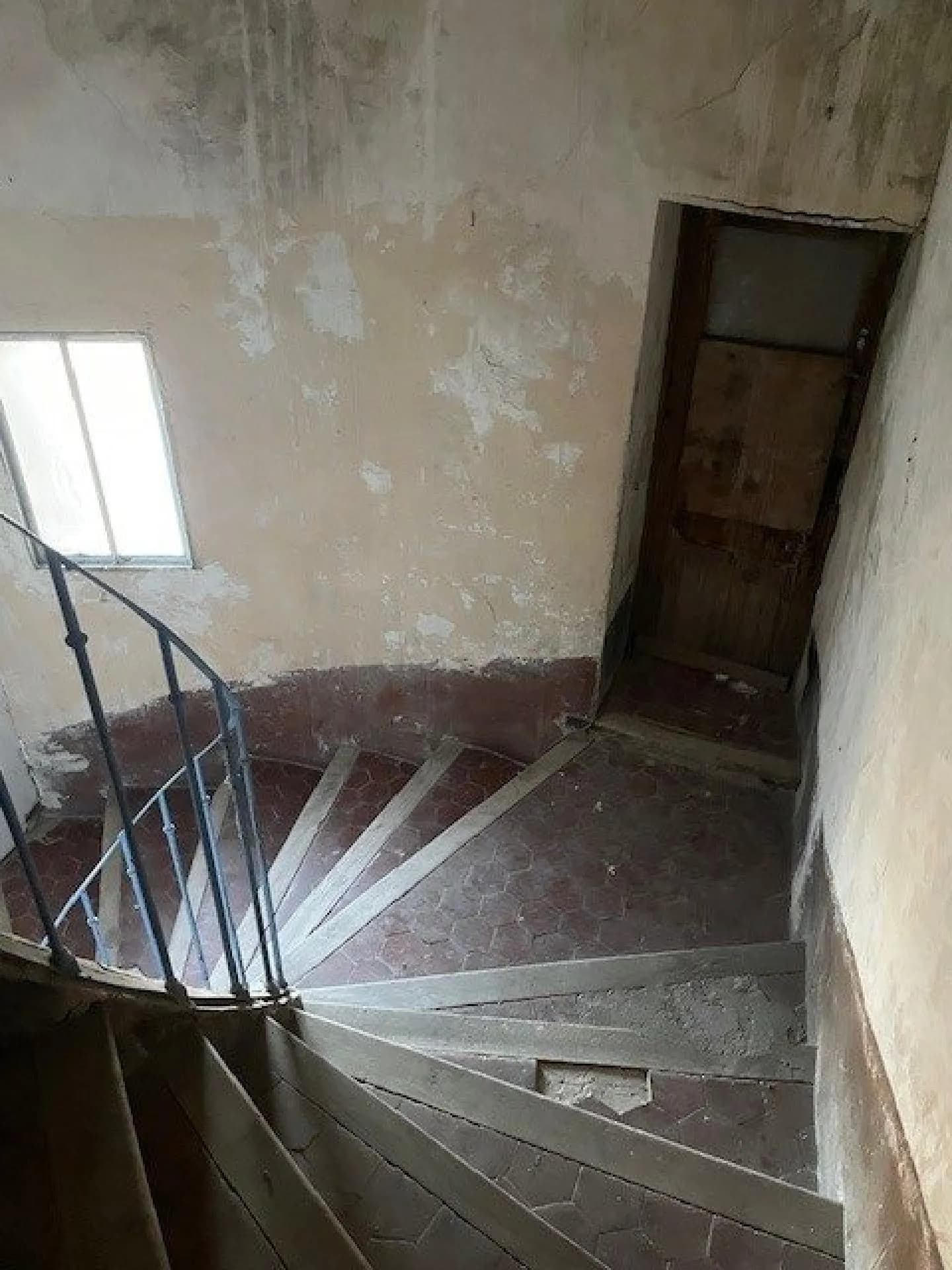 immeuble de rapport situé au coeur du village - Photo 1