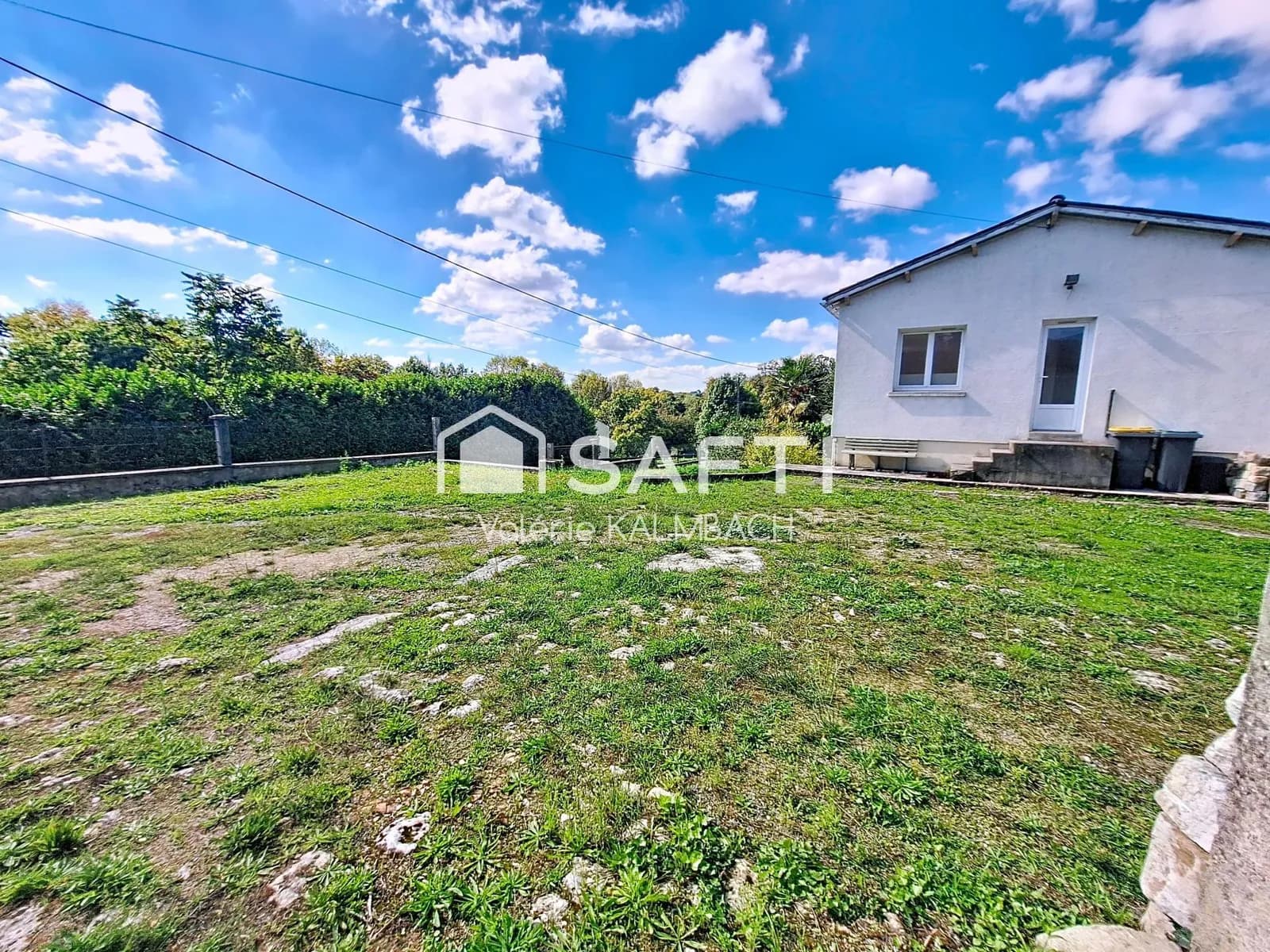 Ensemble immobilier 2 maisons, 2 garages, jardin - Photo 1