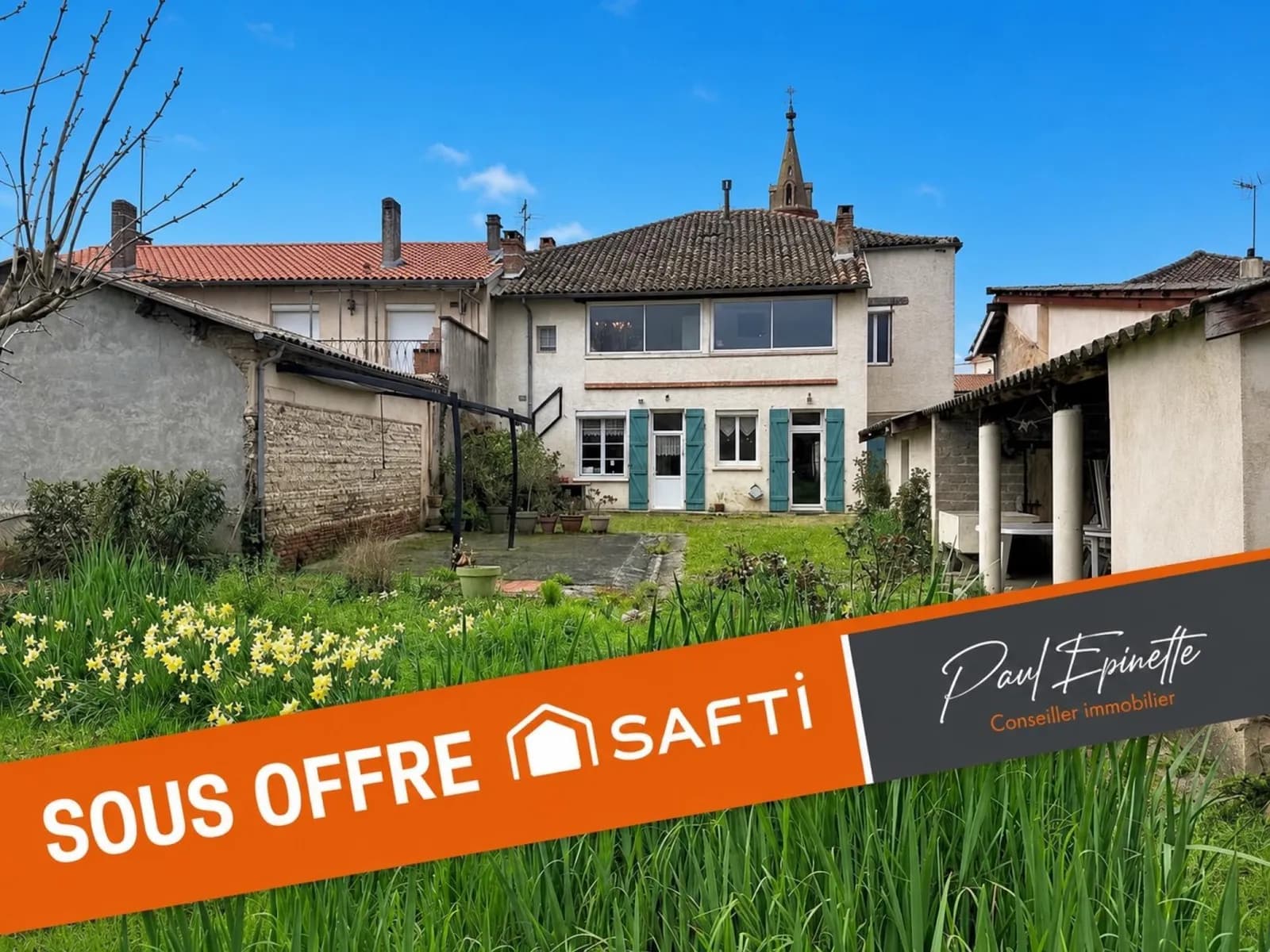 Immeuble avec jardin et annexe - Photo 1