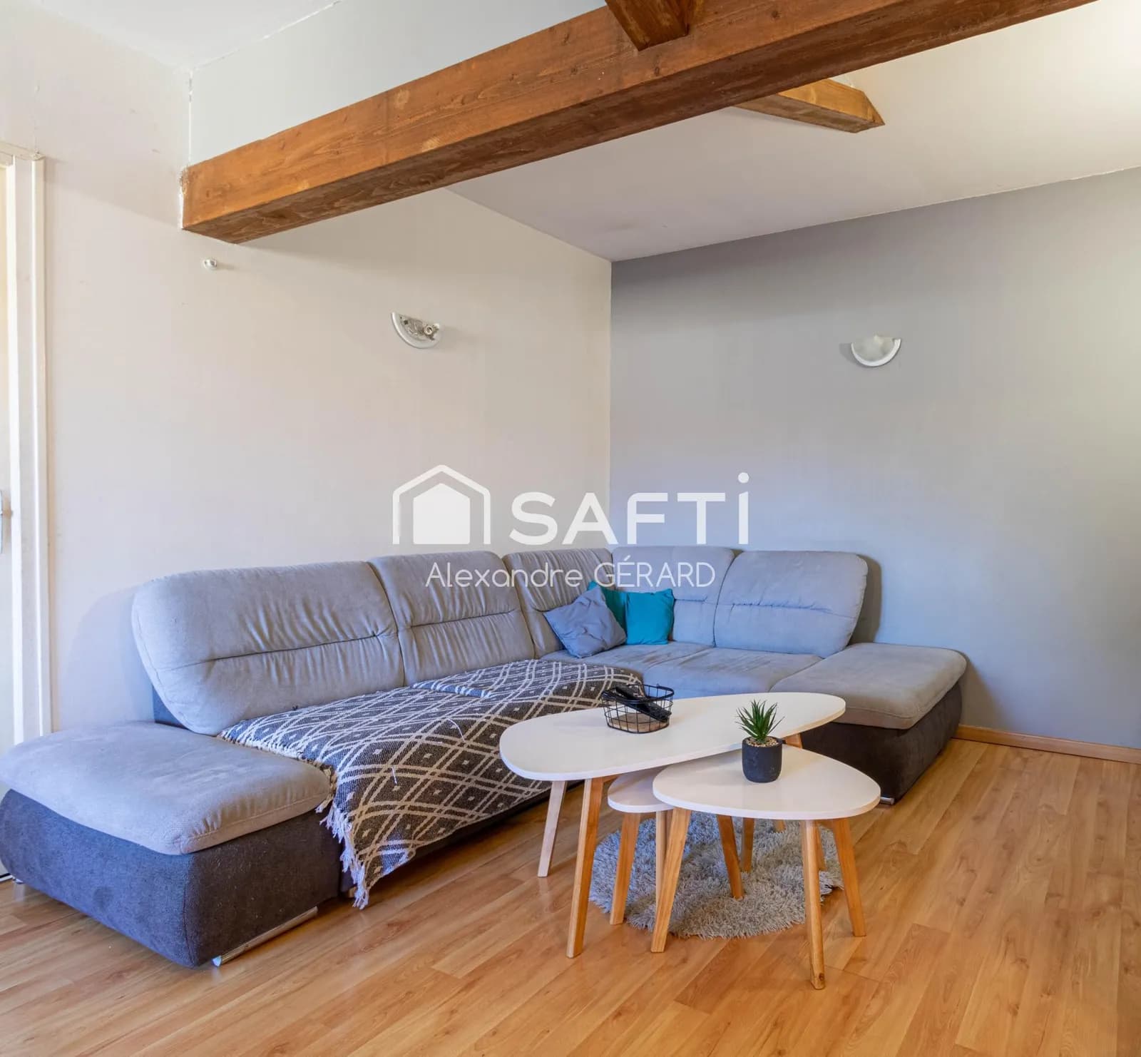 Ensemble immobilier - Photo 1
