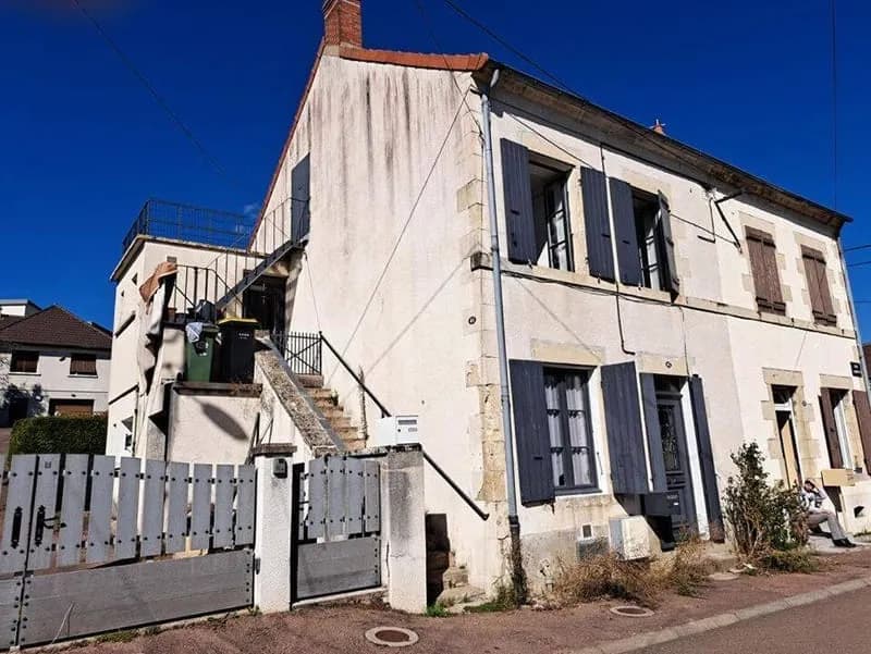 Immeuble 86 m² - Photo 1