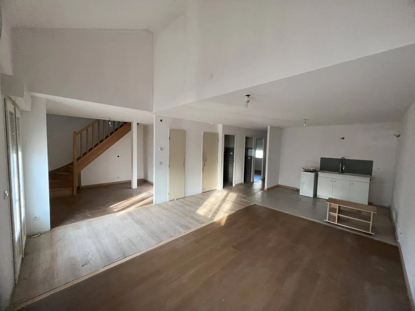 Immeuble 176 m² - Photo 1
