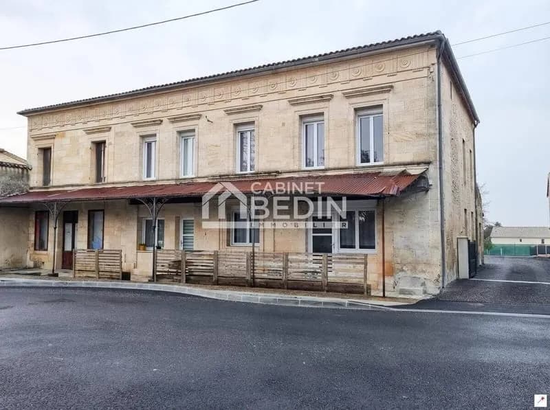 Immeuble 20 pièces 250 m² - Photo 1