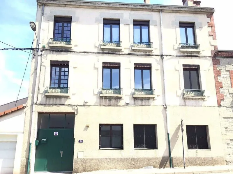 Immeuble mixte 450 m² - Photo 1