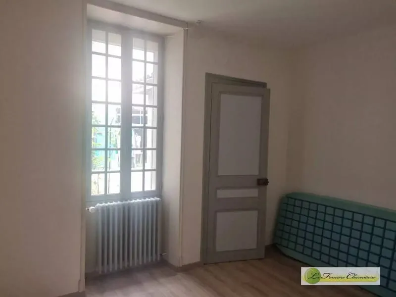 Immeuble 112 m² - Photo 1