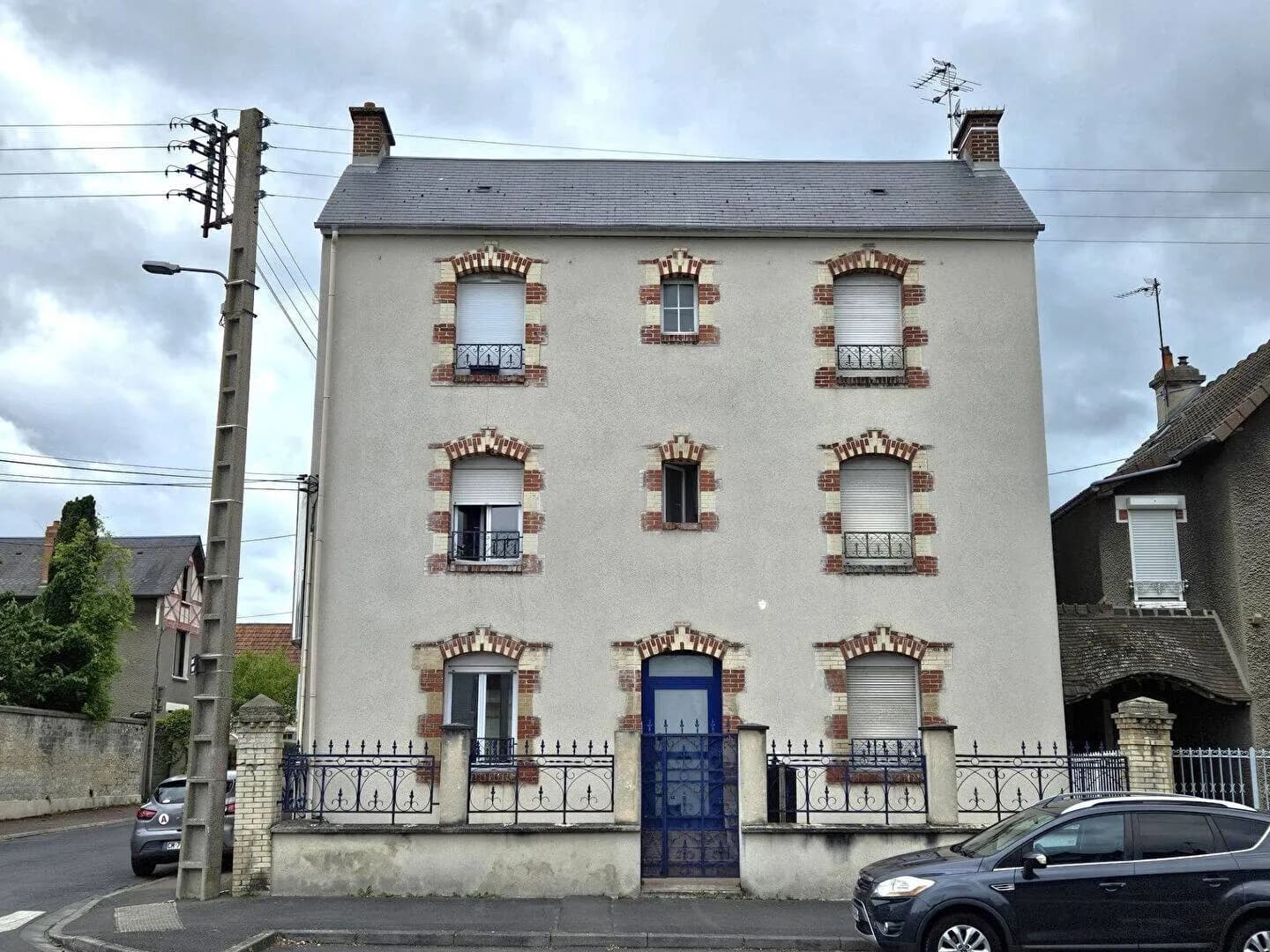 Immeuble de rapport 140 m² - Photo 1