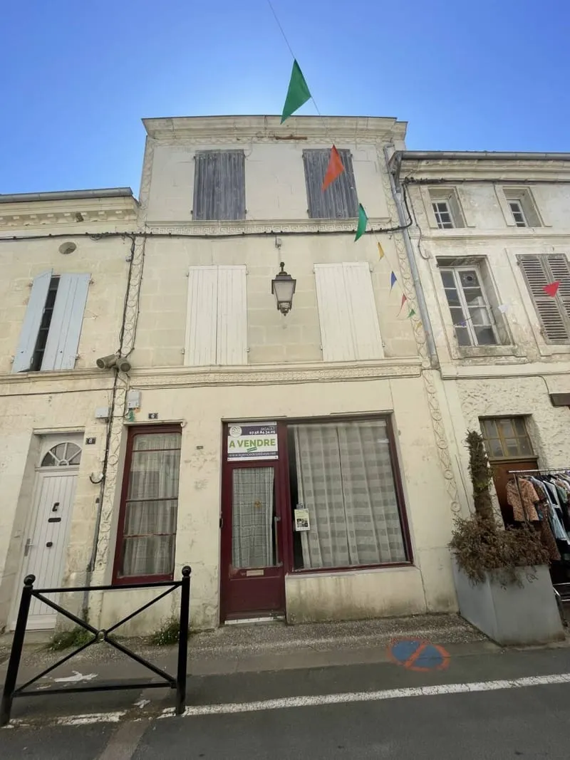 Immeuble 161 m² - Photo 1