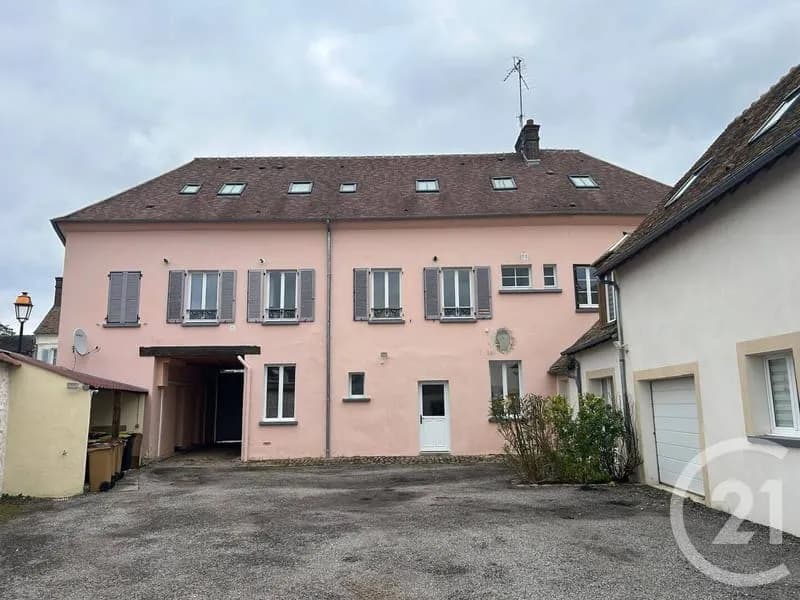 Immeuble 20 pièces 163 m² - Photo 1