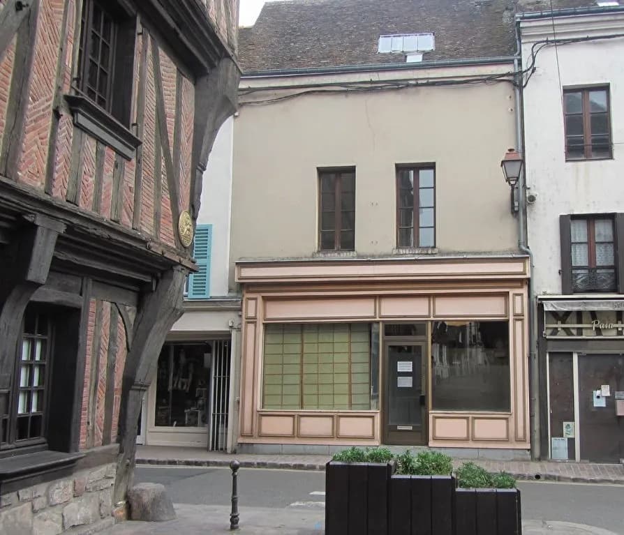 Immeuble 60 m² - Photo 1