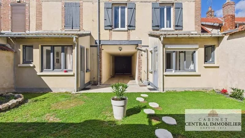 Immeuble 136 m² - Photo 1