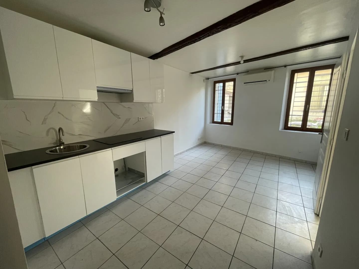 Immeuble de rapport 258 m² - Photo 1
