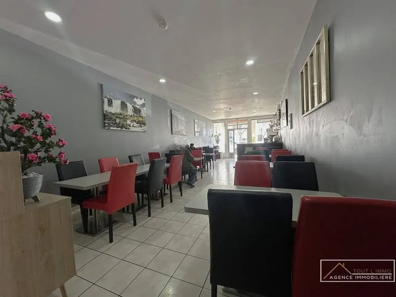 Immeuble de rapport 350 m² - Photo 1