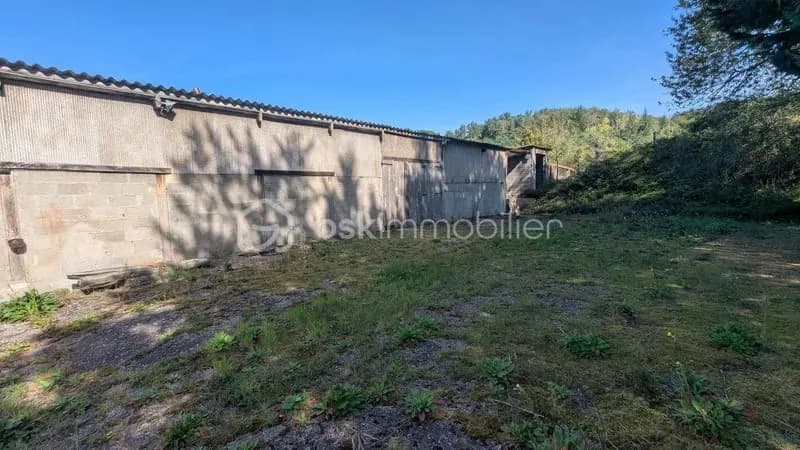 Immeuble 250 m² - Photo 1
