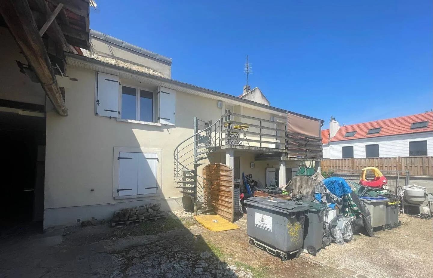 Immeuble de rapport 85 m² - Photo 1
