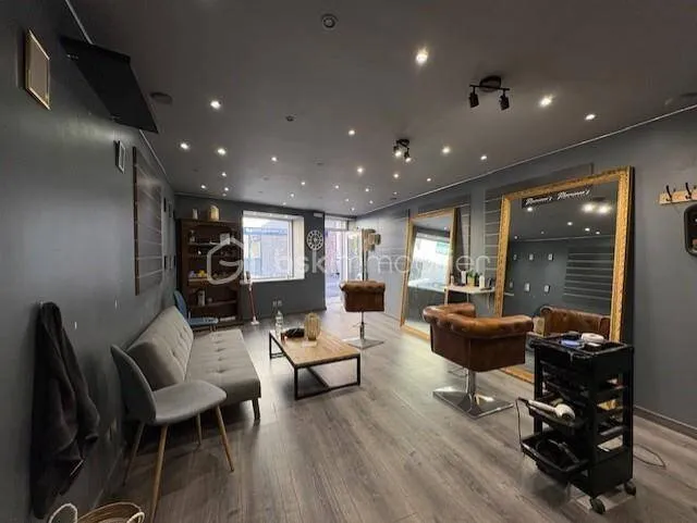Immeuble 250 m² - Photo 1