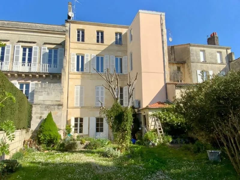 Immeuble 260 m² - Photo 1