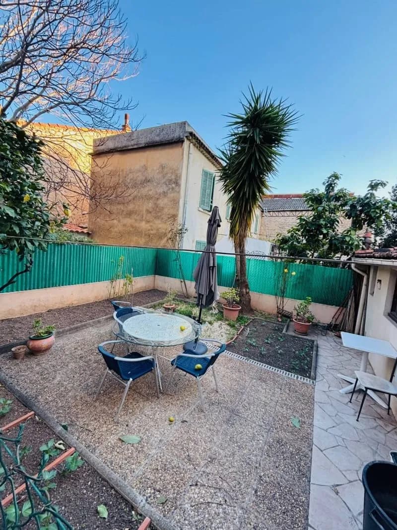 Immeuble 182 m² - Photo 1