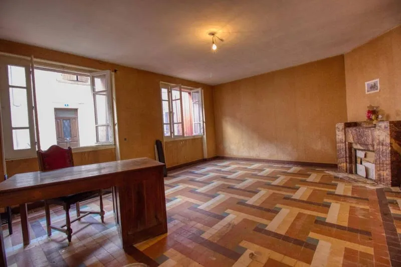 Immeuble 196 m² - Photo 1