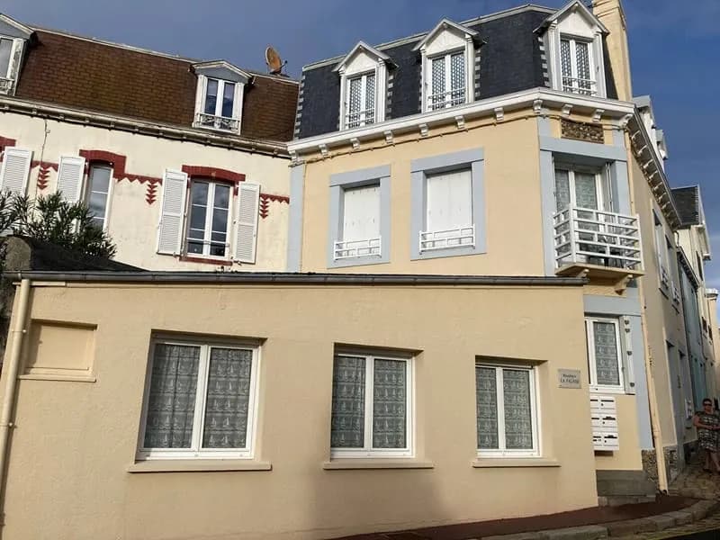 Immeuble 160 m² - Photo 1