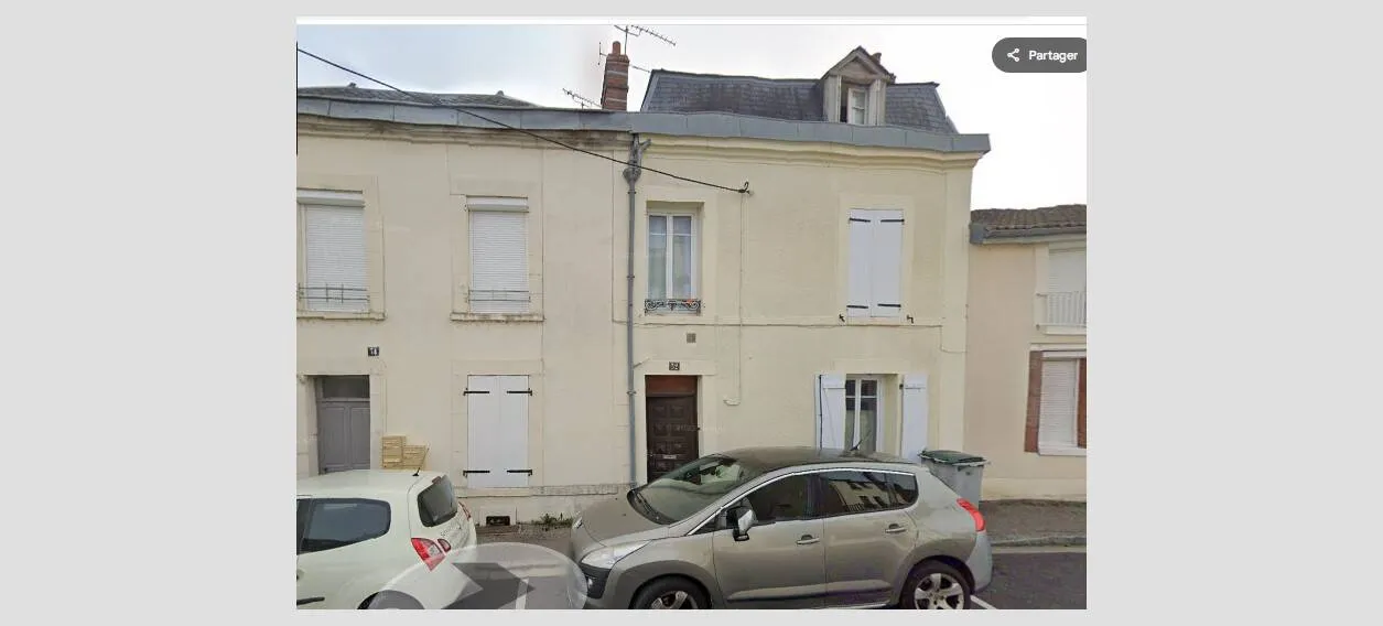 Immeuble 112 m² - Photo 1