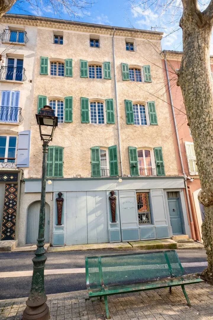 Immeuble 190 m² - Photo 1