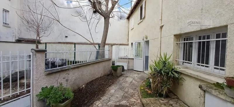 Immeuble 130 m² - Photo 1