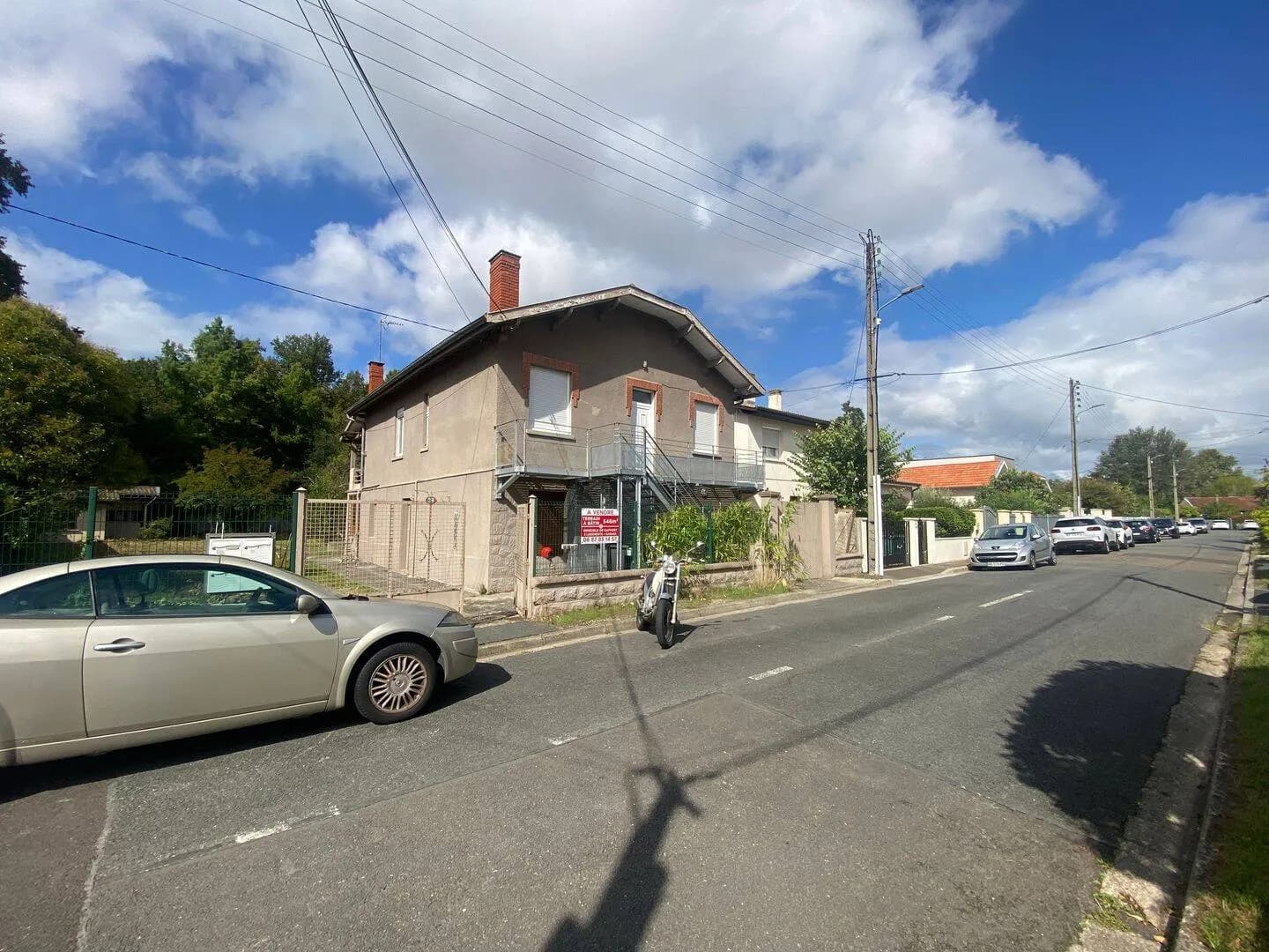 Immeuble de rapport 1 pièce 200 m² - Photo 1