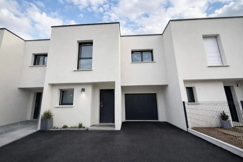 Immeuble de rapport 110 m² - Photo 1