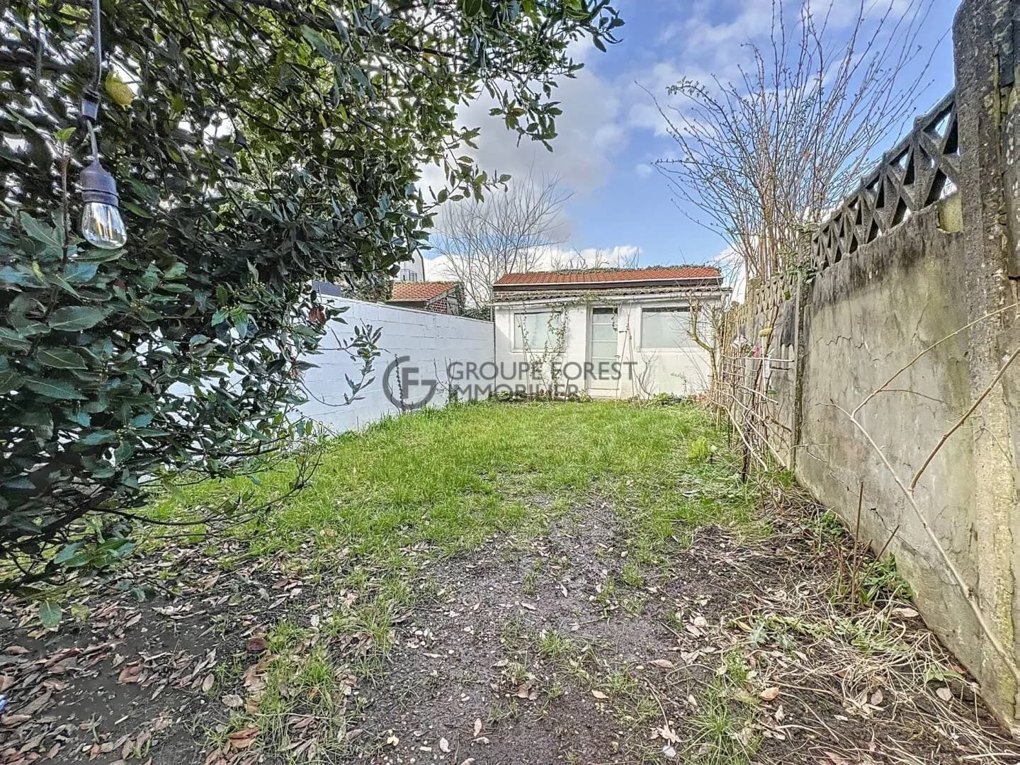 Immeuble 110 m² - Photo 1
