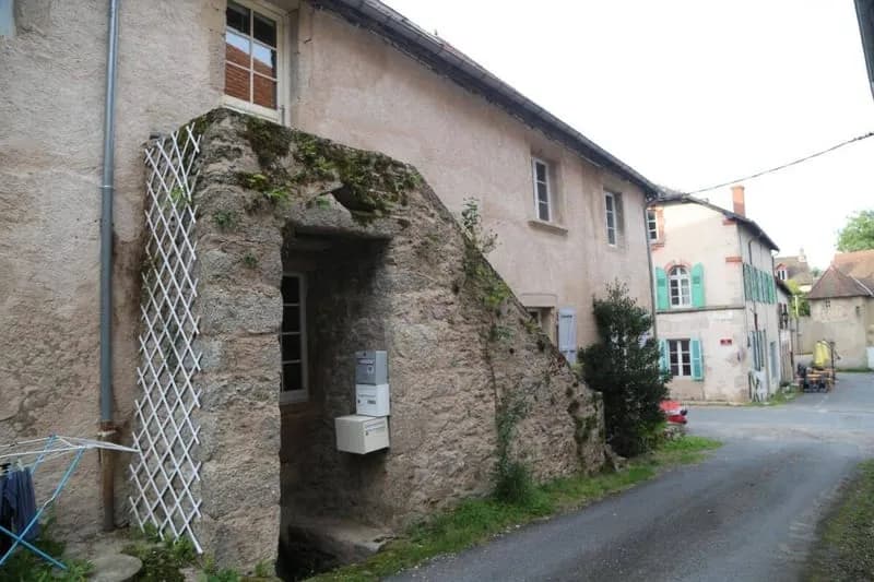 Immeuble 245 m² - Photo 1