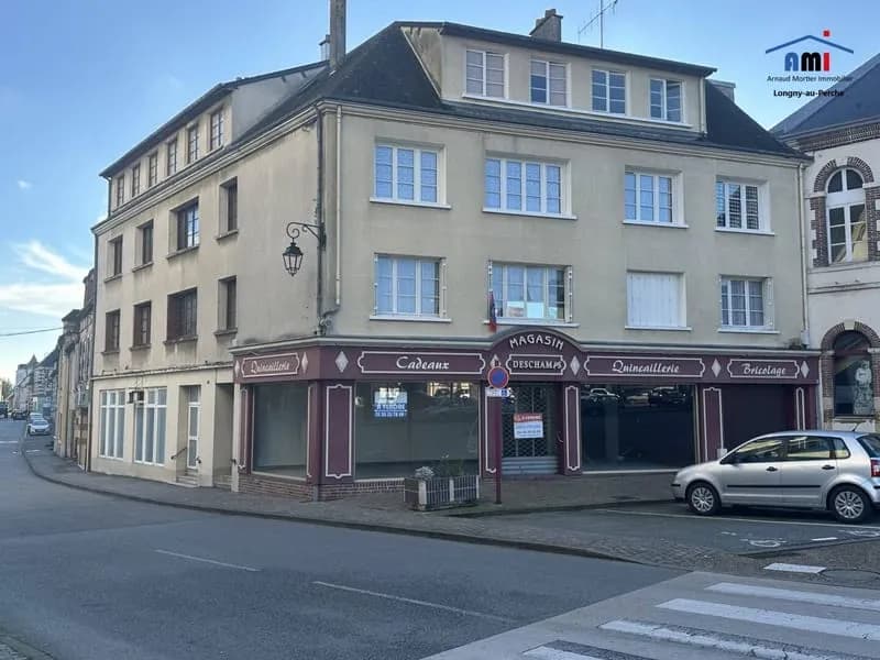 Immeuble 820 m² - Photo 1