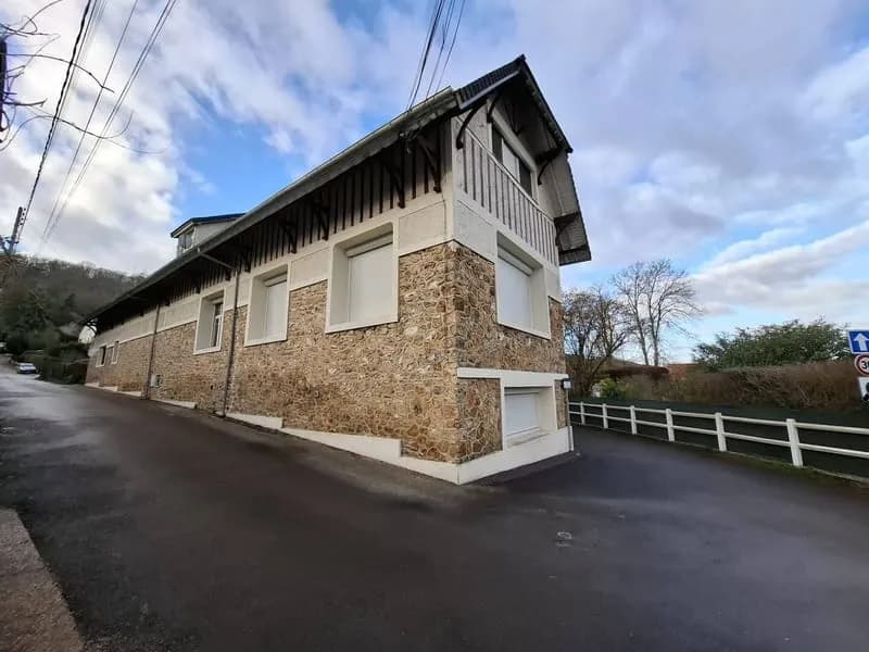 Immeuble 196 m² - Photo 1